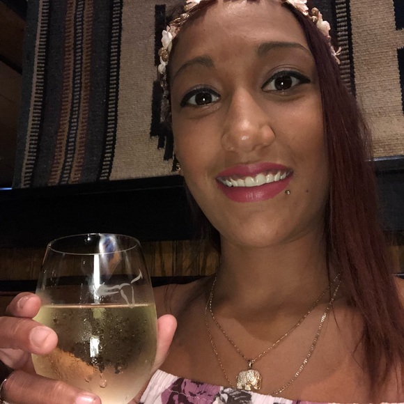 Meet your Posher, Brandi - Picture 5 of 7